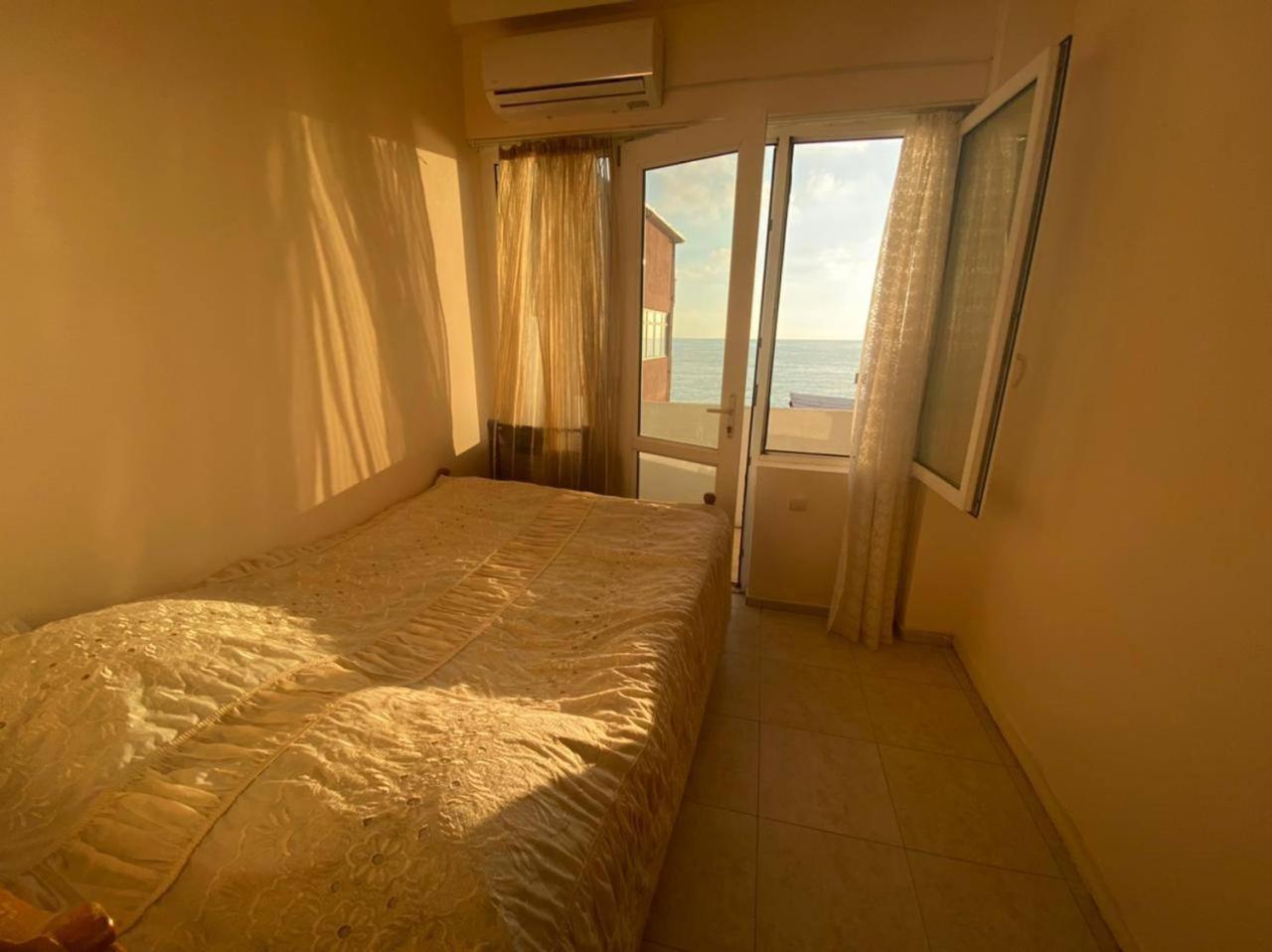 Guest House Orange Кобулети Экстерьер фото